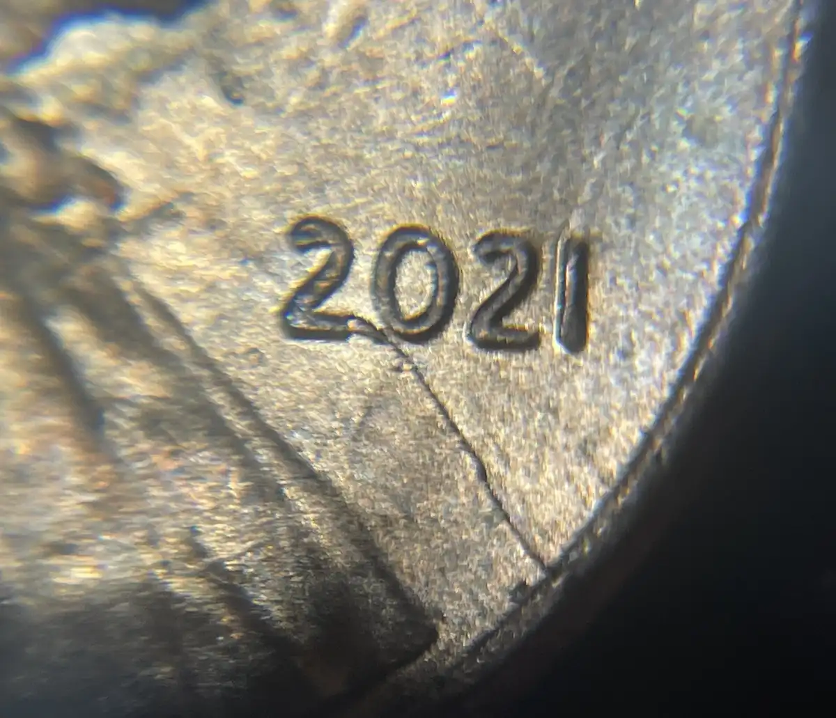 Not-Seeing-This-2021-Lincoln-Cent-Die-Crack-On-Cuds-On-Coins.--Thoughts?