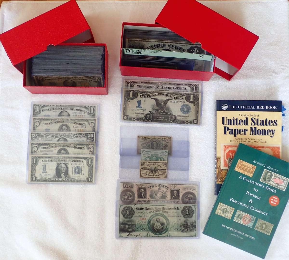 What-Is-The-Best-Thing-To-Buy-For-Storing-Banknotes?