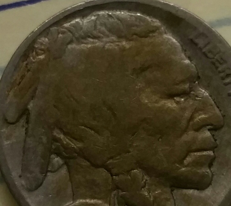 1916-Buffalo-Nickel.-Doubling-On-Lips?