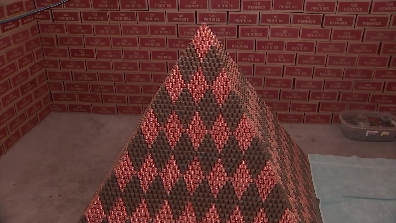 Phoenix-Man-Makes-Giant-Pyramid-From-Over-1-Million-Pennies