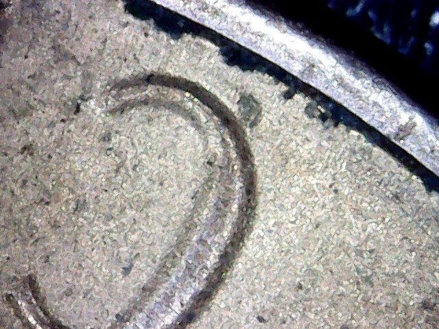 Not-Doubling-On-1982-Small-Date-Lmc-Penny,-What-Causes-The-Letters-To-Split