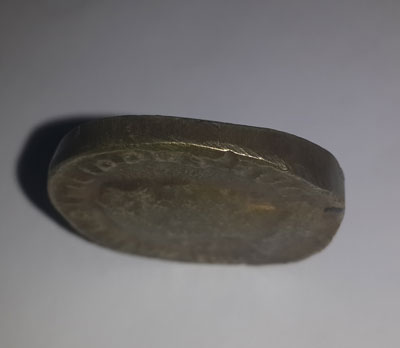 Can-Anyone-ID-This-Possibly-Old-Coin?