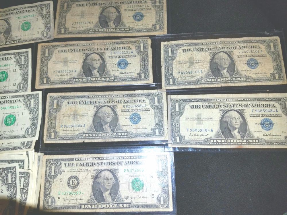 Great-Finds-In-100-Pack-Of-Ones