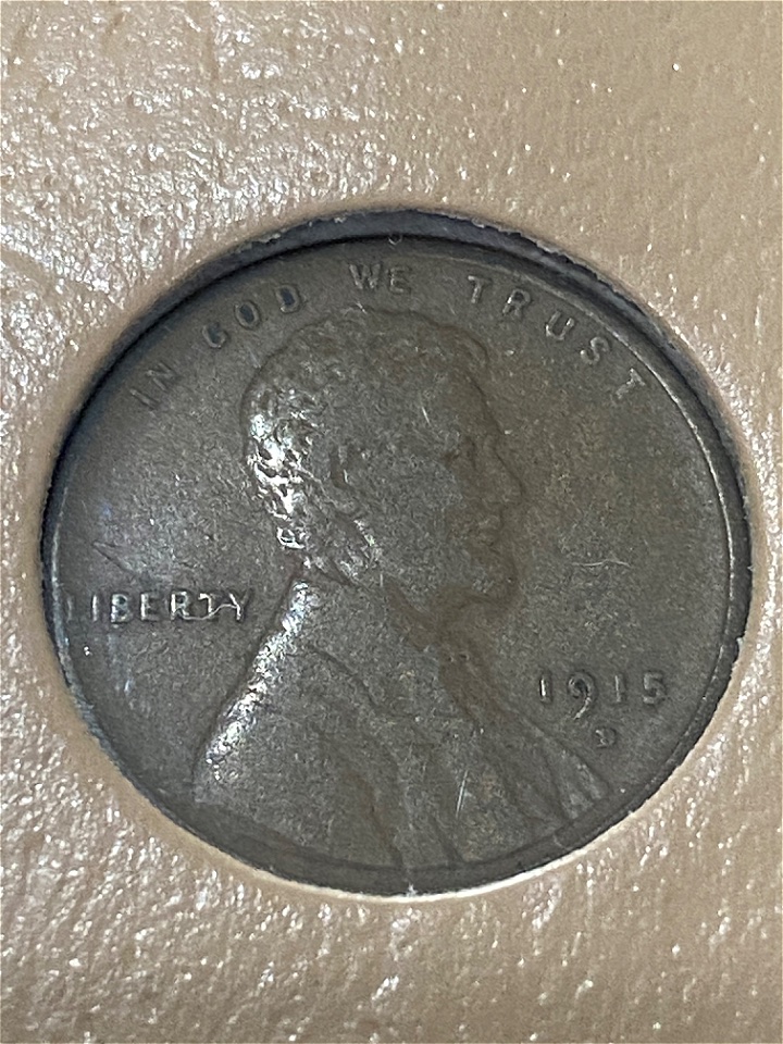 1915-D-With-Line-Above-Liberty-Die-Chip-Or-Crack