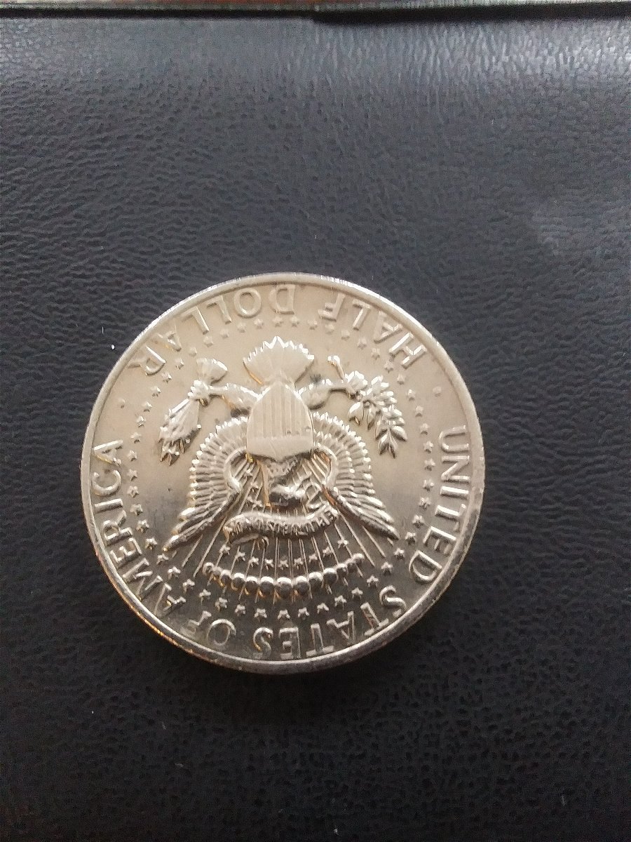 1974-Kennedy-Half-Dollar.-Interest?-No-Mint-Mark.-New-To-This.
