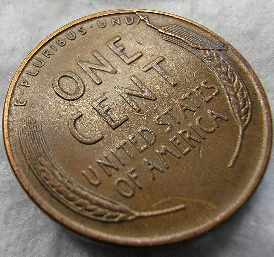 1935-D-Lincoln-Wheat-Cent---Hint-Of-Retained-Cud