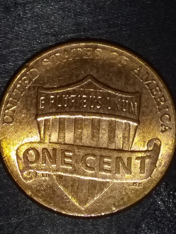 2018-Penny-With-Light-Writing-,-Reverse.