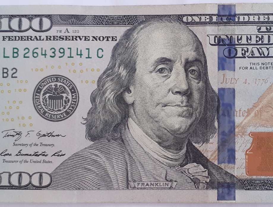 Weird-2009A-$100-Note-With-Short-Security-Strip