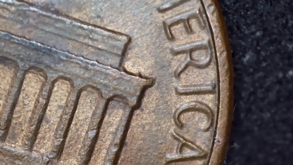 1982-D-Penny-Small-Date-?-Die-Crack-Lower-Right?