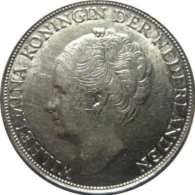 Post-Your-Coins-With-Coats-Of-Arms,-Shields,-Crests,-Crowns,--Etc.