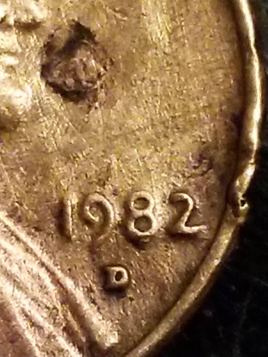 1982-D-Brass-Color-Penny-Is-This-Small-Date-Or-Large?