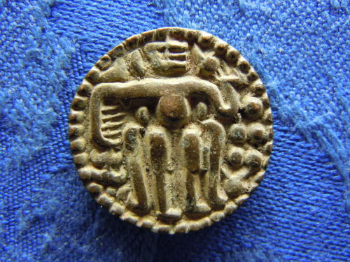 Name-That-Coin!-South-India-Chola-Empire,-Maybe?