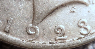192?-Peace-Dollar-Is-It-A-3-Or-An-8?
