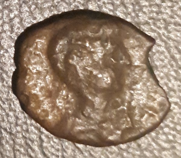 Unidentified-Coin-10/30---Provincial-With-Cauldron?