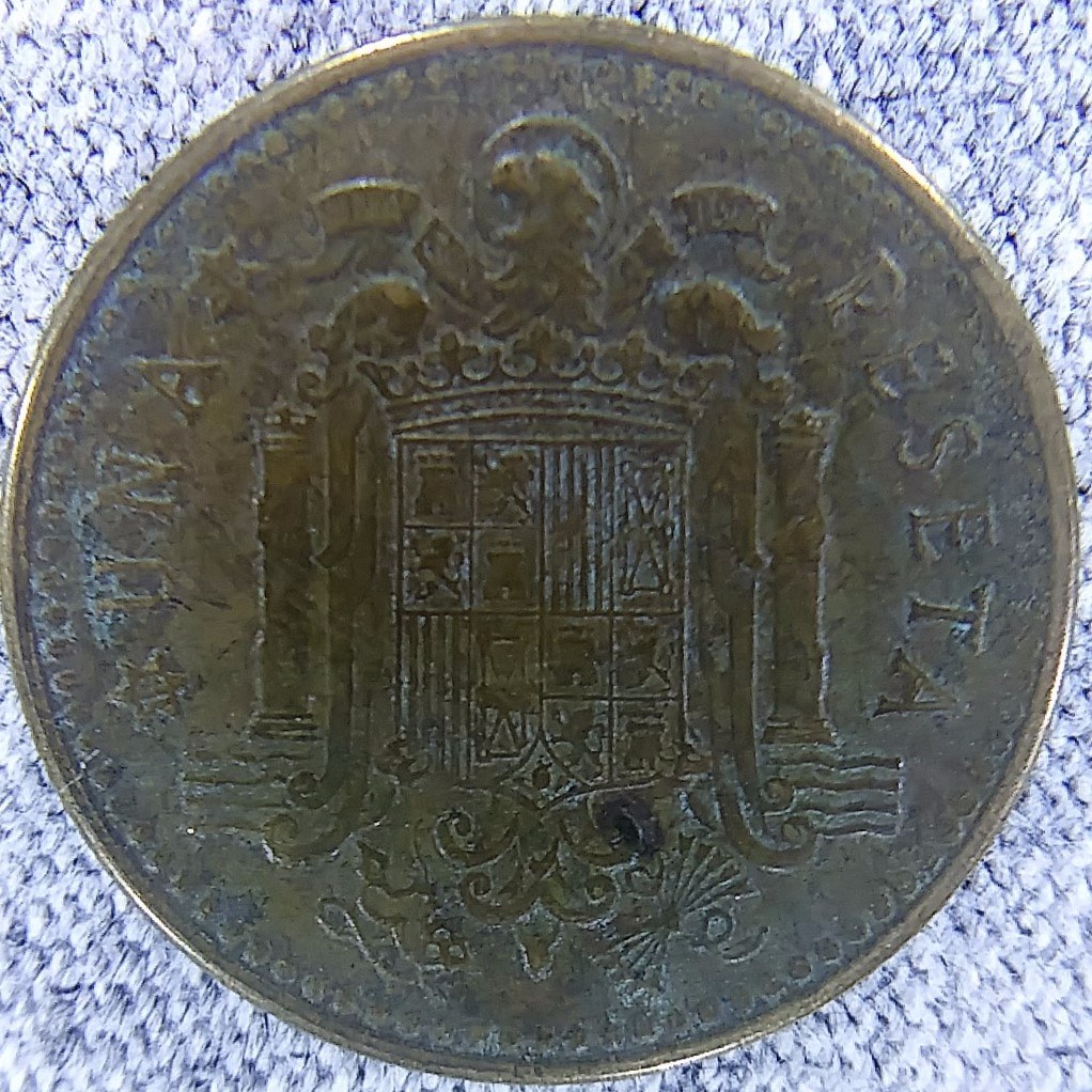 1947-Una-Peseta-56-In-Star..maybe-Valuable?