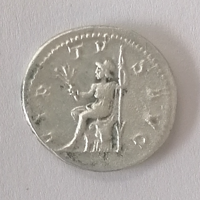 Roman-Antoninianus---Which-Version-Is-Preferable?