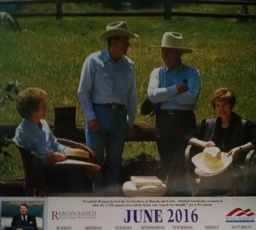 Ronald-Reagan-Dollar-Coin-Photos