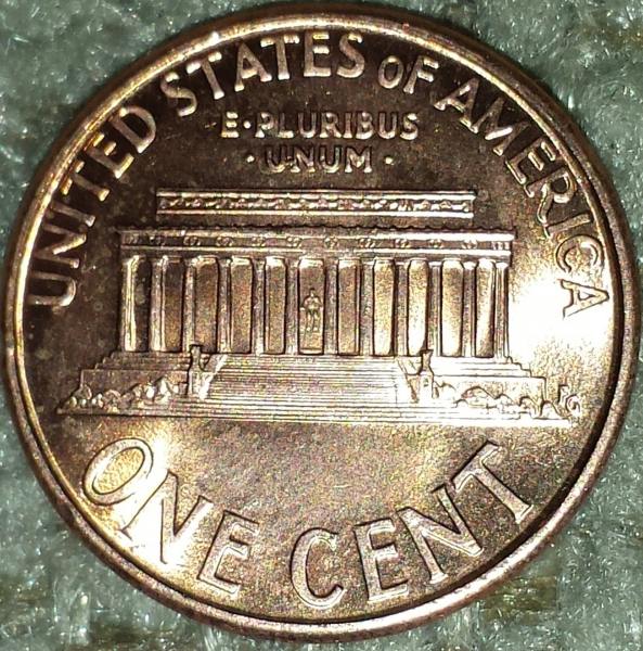 1994-Lincoln-Cent-Crack-On-Steps.