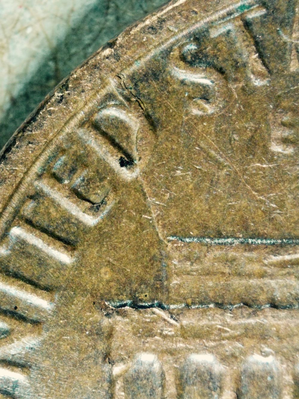 1982-Copper-Lincoln-Die-Crack-And-Something-Else-Maybe?
