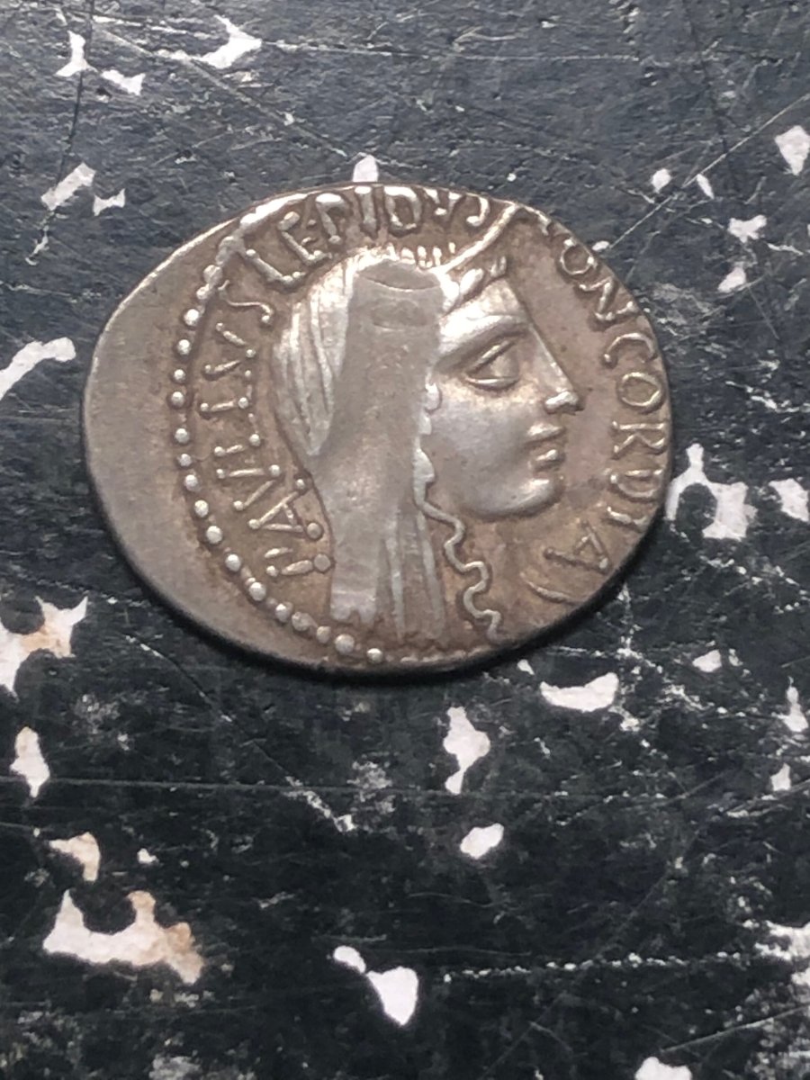 L-Aemilius-Lepidus-AR-Denirius-19.8mm-3.96-Grams