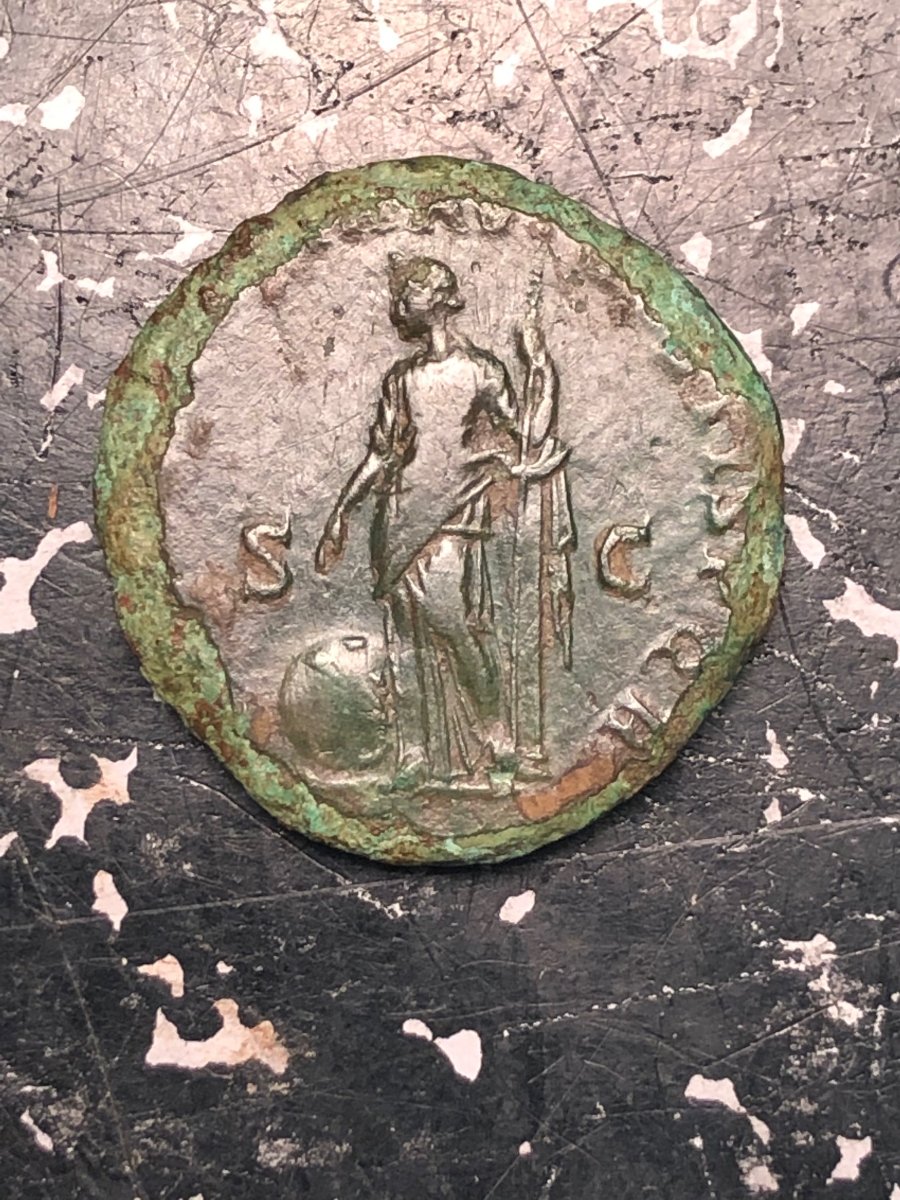Ancient-Rome-Hadrian?-Ae-9.9-Grams-25.3mm