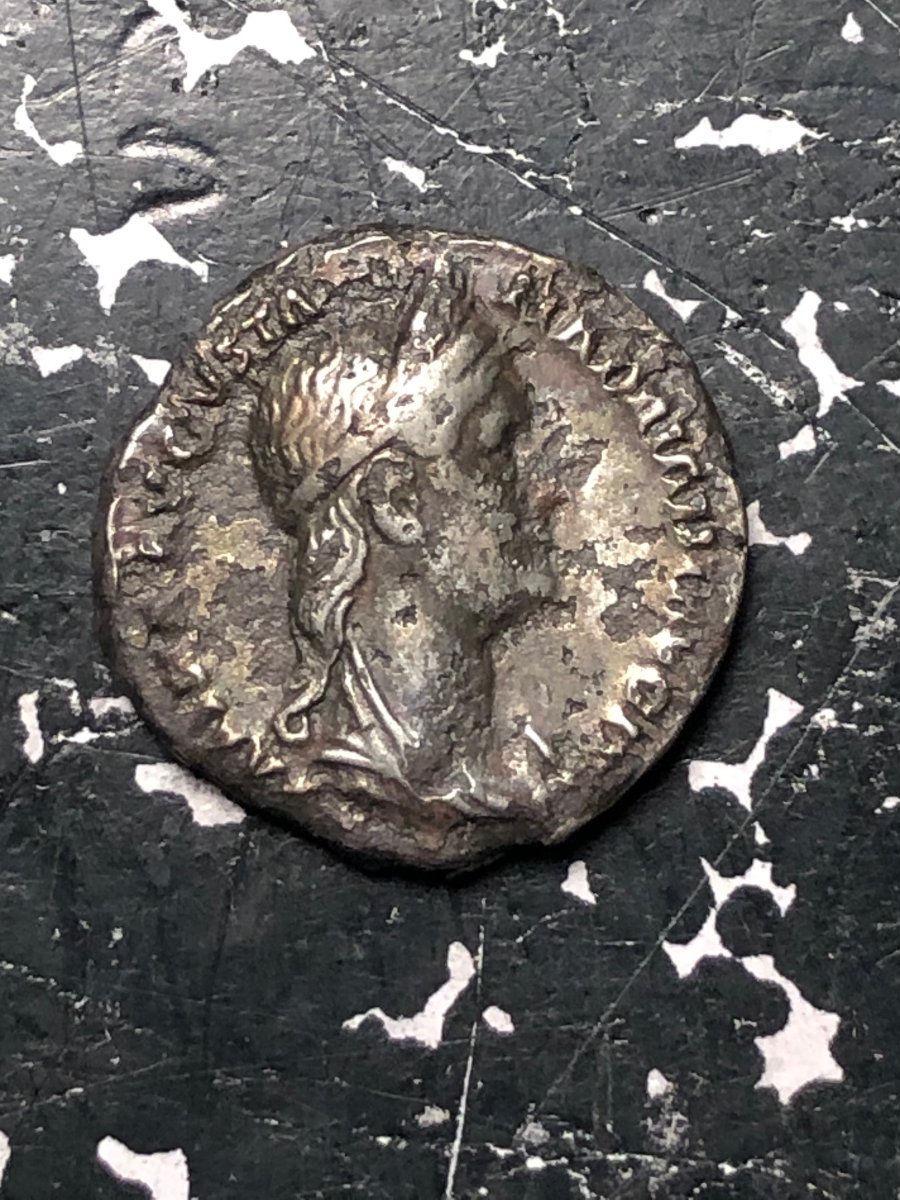 Ancient-Rome-Sabina-Augusta?-AR-Denarius-2.69-Grams-16.9mm