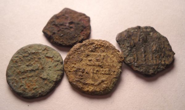 Help-ID-Coin-From-Metal-Detector-Find-Lot