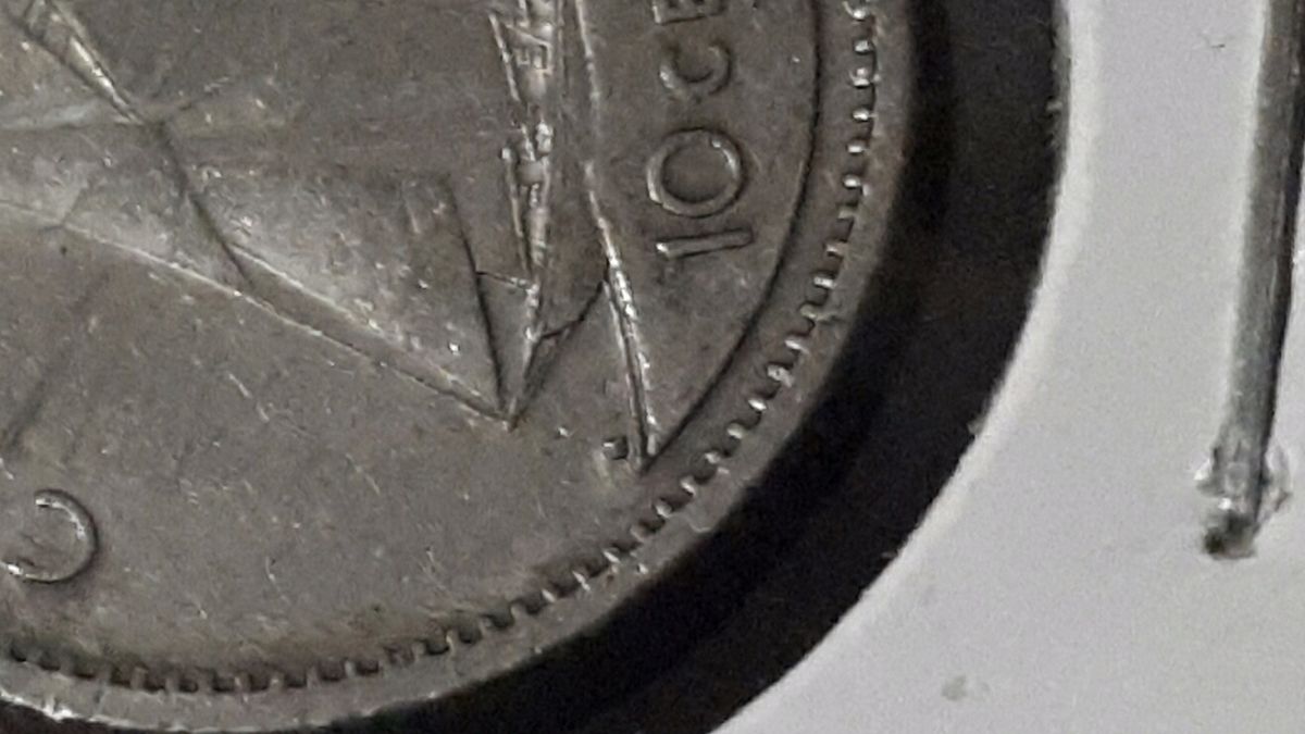 Canadian-Dime-Looking-A-Little-Strange.-The-Mint-Mark-Seems-Funny?