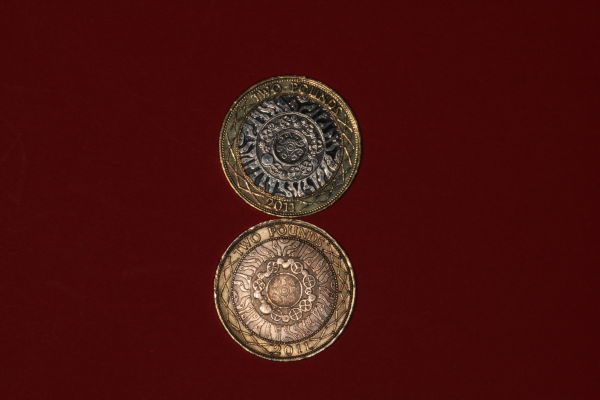 Has-Anybody-Seen-2-Pounds-Coin-Like-This-One?