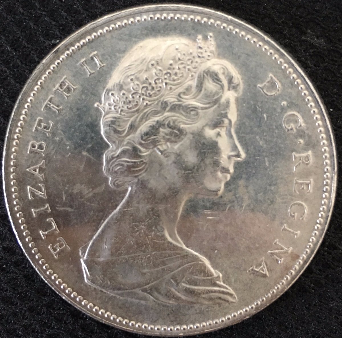 Need-Help-On-Identifying-1966-Dollar-Beads