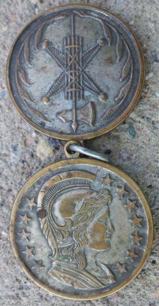 Can-You-Help-Identify-This-Medal-Please?