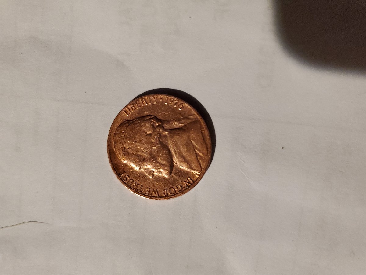 Need-Some-Help-Identifying-A-1976-Nickel,-Looks-Like-It-Is-Copper