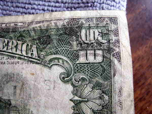 $10-Dollar-Bill-Series-1981A-With-$20-Overprinting