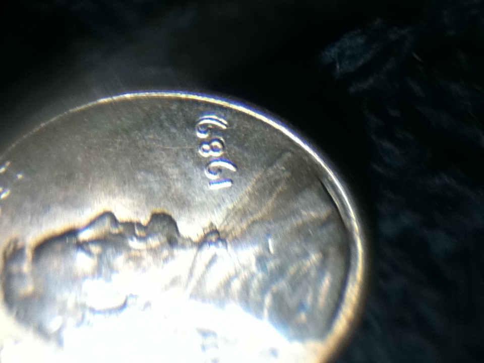 89-And-59-Lincolns-Found-In-Yard