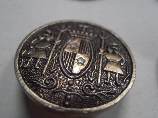 Unidentified-Button-,-Holy?-Roman-Style?