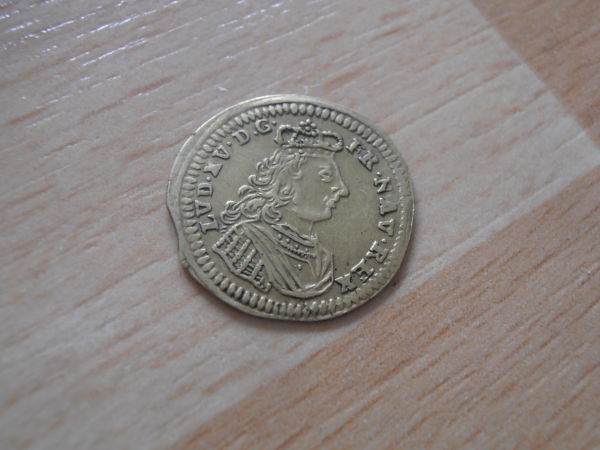 Gold-Coloured-Forgery-Coin?...spanish-Colonial?