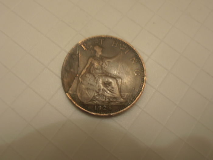 1928-Farthing-.error-Or-Damaged?