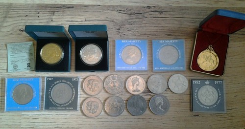 Job-Lot-Of-British-Crowns-,-Gold-Plated-,-Silver-Plated?