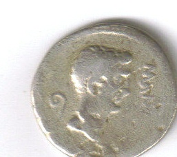Julius-Caesar-1-Real-1-Fake?