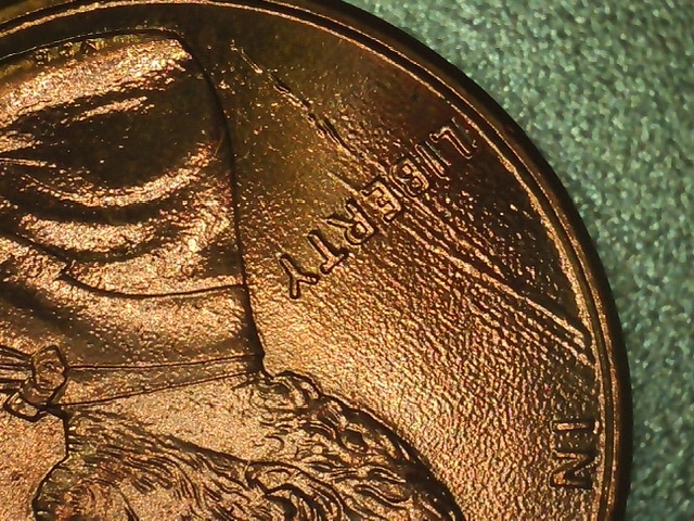 Uncirculated-1995-Lincoln-Penny---Texture-/-Drip?
