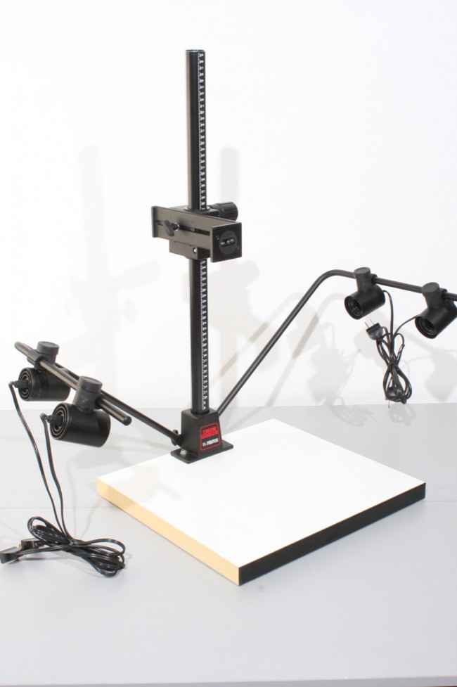 Building-A-Coin-Photography-Setup..