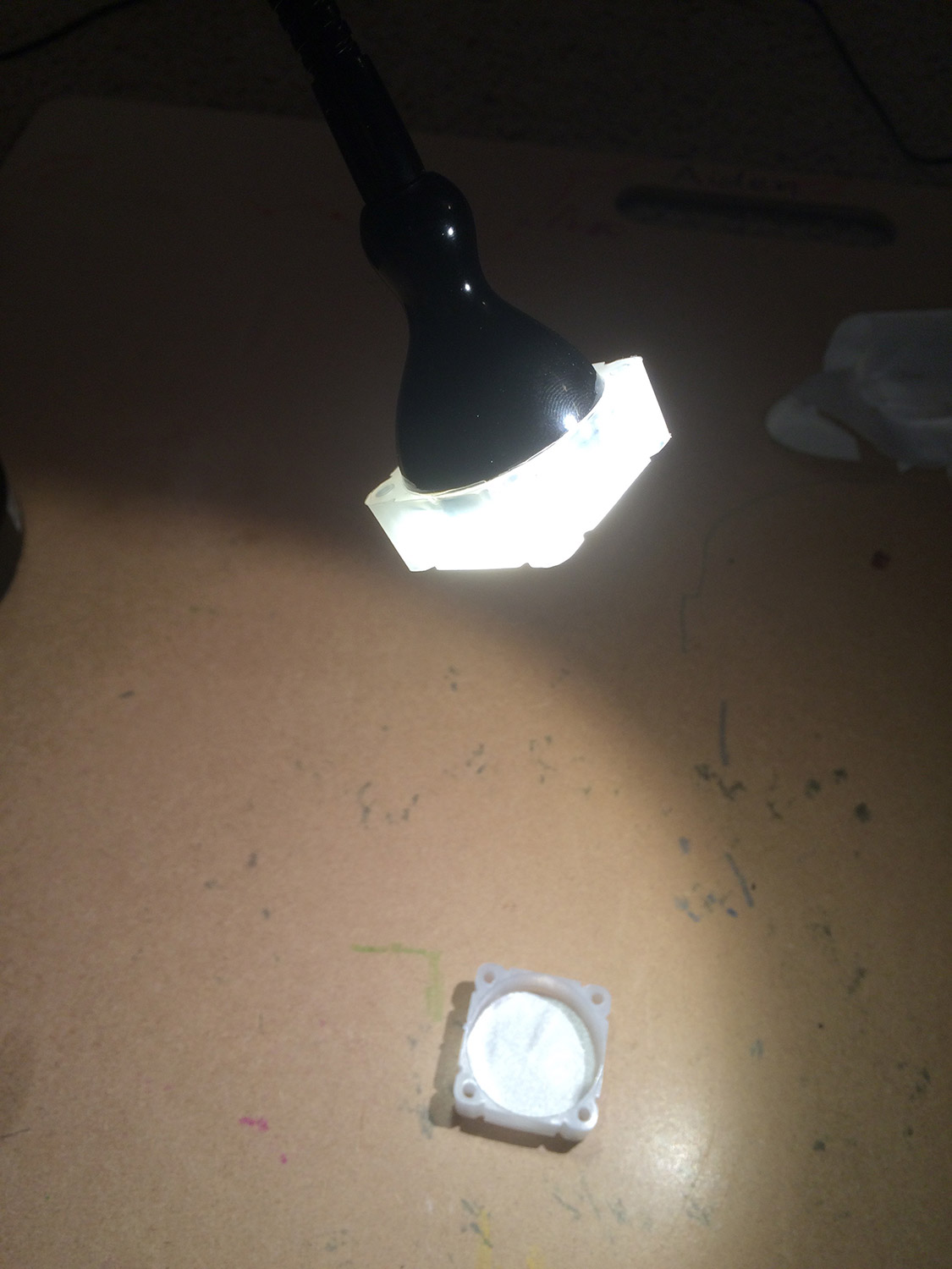 Building-A-Coin-Photography-Setup..