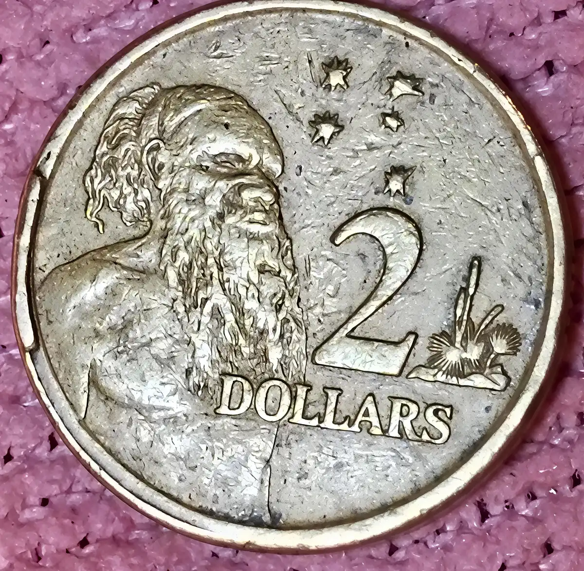 1999-Two-Dollar-Coin-With-Double-Rim-With-Nice-Cud