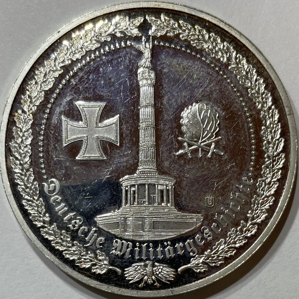 Need-Some-Help-Identifying-This-Token-/-Medal