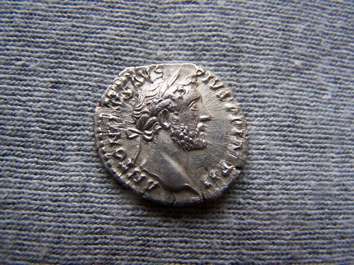 Real-Or-Fake-Antoninus-Pius