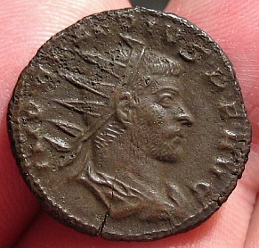 Help-With-A-Gift--Claudius-II-270Ad-Consecratio