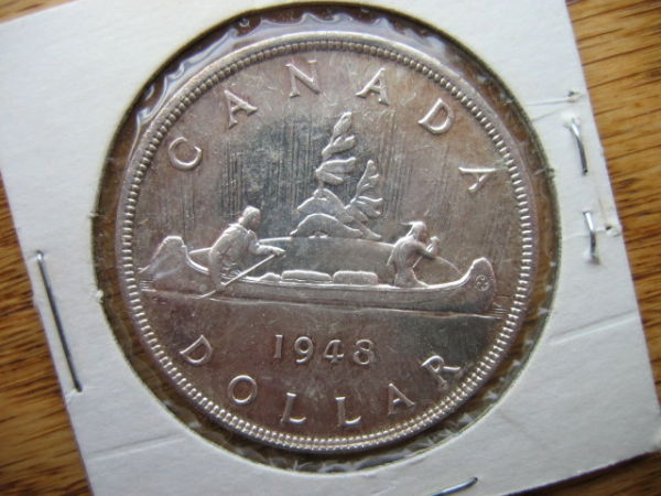 1948-Versus-1947-Maple-Leaf-$1---What's-The-Deal?