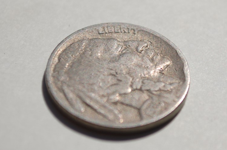 Indian-On-1935-Nickel-Has-Nose-Ring