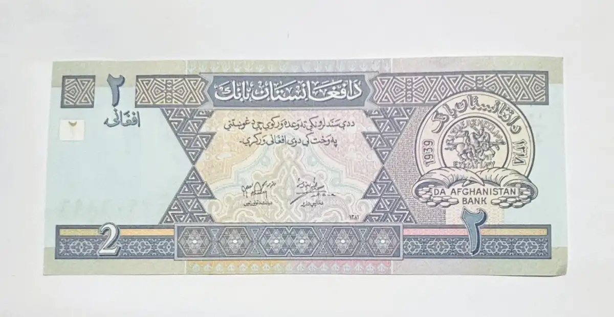 Around-The-World-With-Banknotes---A-Banknote-Geography-Game