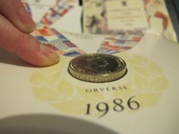 Possible-1986-£2-Error?-Added-Photos.